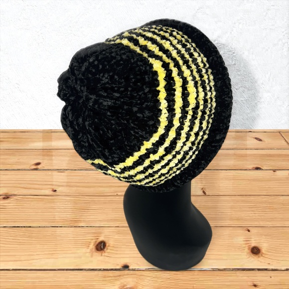Handmade Super Soft Velvet Knit Beanie Handcrafted Striped Hat Blackbird & Lemon - Picture 5 of 11